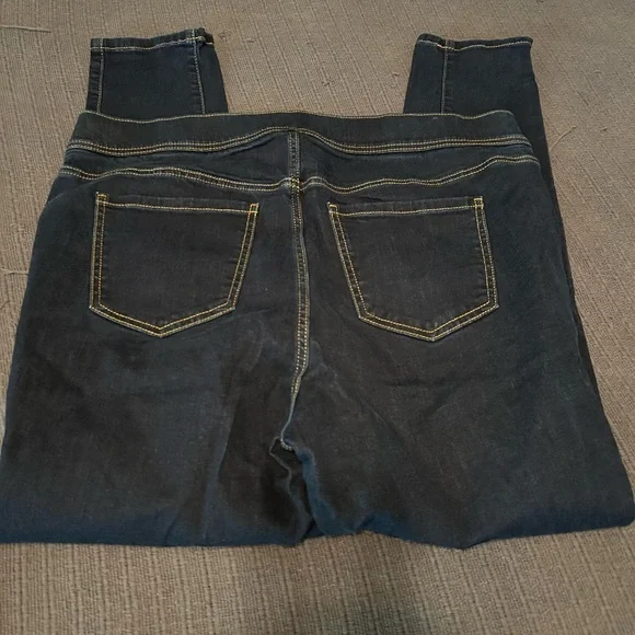 Torrid Women's Dark Wash Skinny lean Jeans - Picture 4 of 4